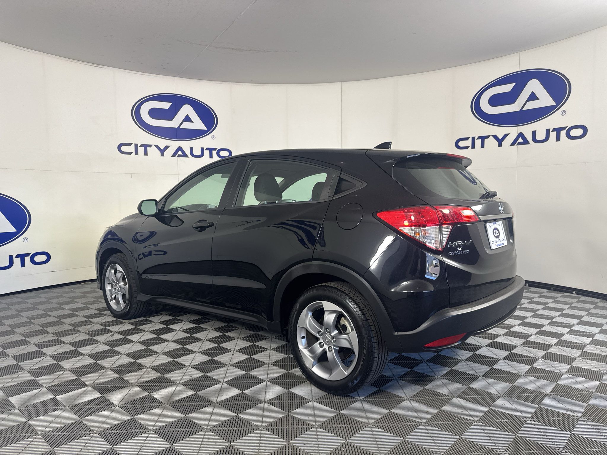 Used 2022 Honda HR-V LX image 5