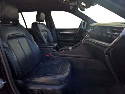 Used 2022 Jeep Grand Cherokee Overland image 15