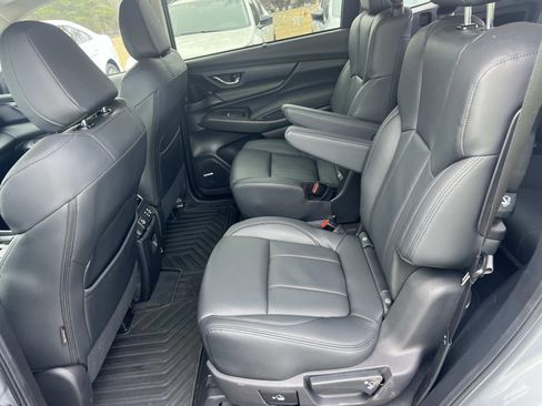 Certified 2025 Subaru Ascent Bronze Edition w/ Onyx Package image 20