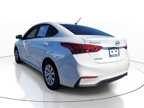 Used 2021 Hyundai Accent SE image 6