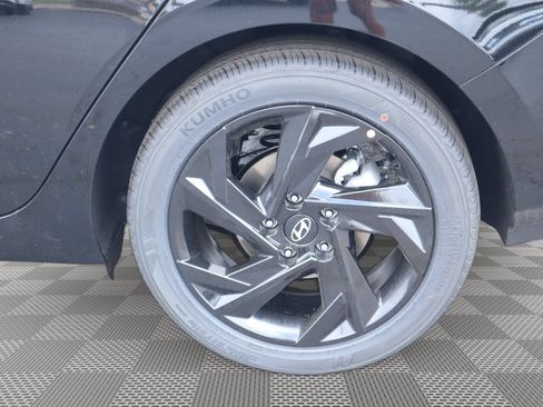 New 2026 Hyundai Elantra Sport FWD image 5