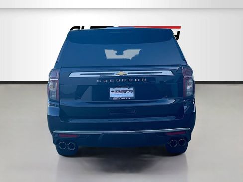 Used 2024 Chevrolet Suburban Premier w/ Advanced Technology Package image 6