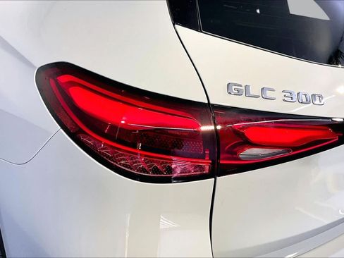 New 2027 Mercedes-Benz GLC 300 4MATIC image 5