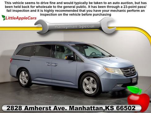 Used 2012 Honda Odyssey Touring image 1
