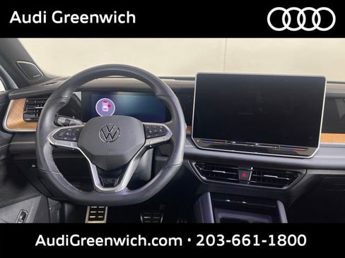 Used 2025 Volkswagen Tiguan SEL R-Line AWD/4WD image 19