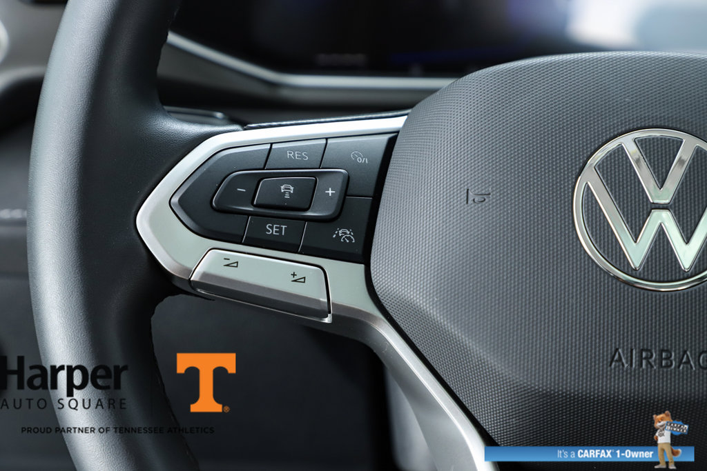 Used 2025 Volkswagen Taos SE AWD/4WD image 21