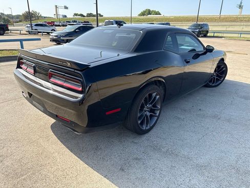 Used 2023 Dodge Challenger R/T Scat Pack RWD image 10