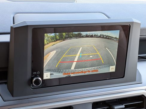 Used 2025 Toyota 4Runner SR5 AWD/4WD image 25