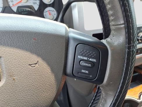 Used 2007 Dodge Ram 1500 Truck Laramie RWD image 10