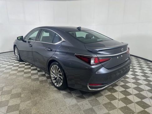 Used 2023 Lexus ES 300h Ultra Luxury w/ Accessory Package (Z2) FWD image 5