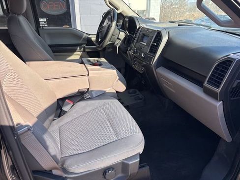 Used 2018 Ford F150 XLT image 9