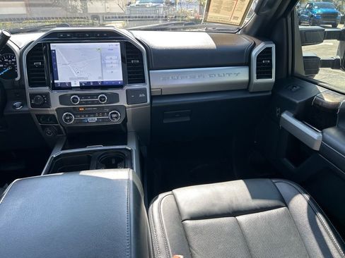 Used 2022 Ford F250 Lariat w/ Lariat Ultimate Package image 12