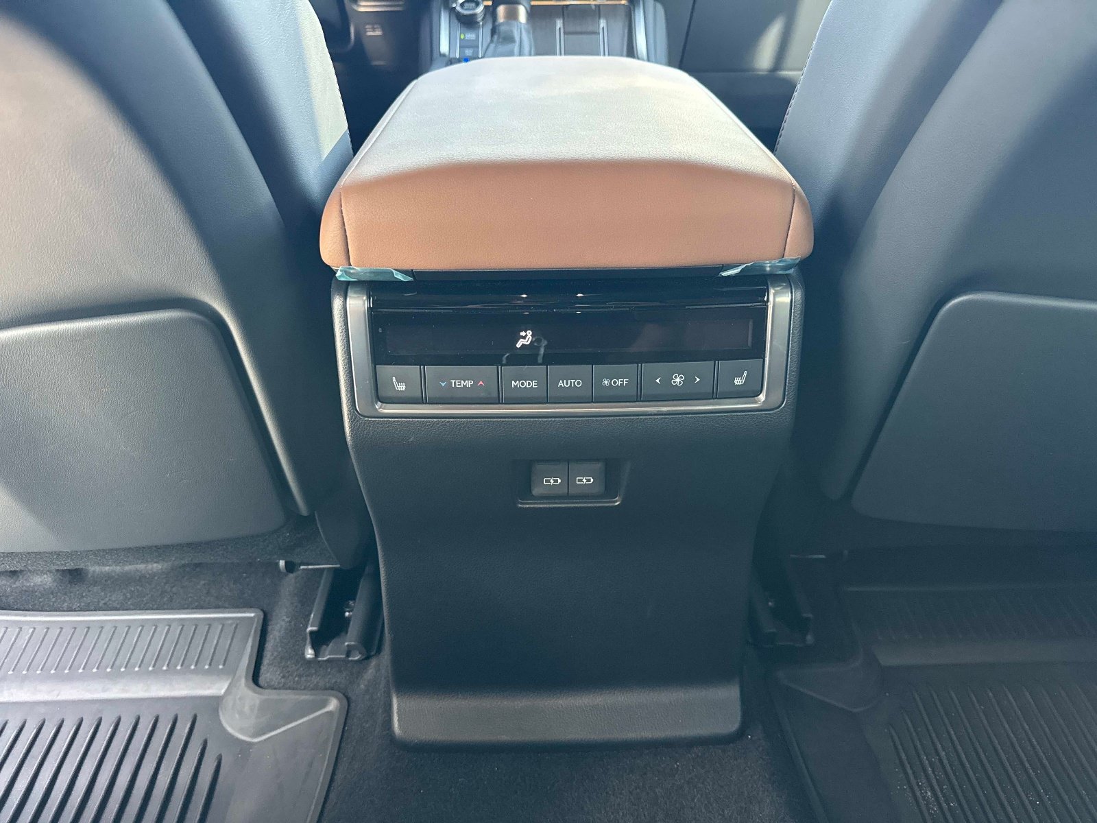 Certified 2026 Lexus GX 550 w/ Accessory Package (2T) AWD/4WD image 17