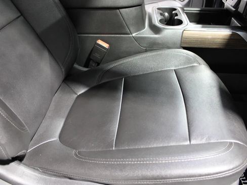 Used 2021 Chevrolet Silverado 1500 LT Trail Boss w/ Convenience Package II AWD/4WD image 31