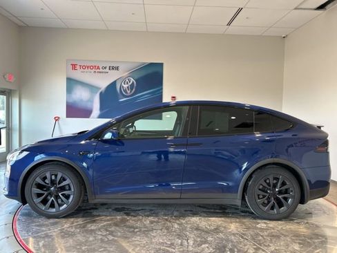 Used 2024 Tesla Model X AWD/4WD image 3