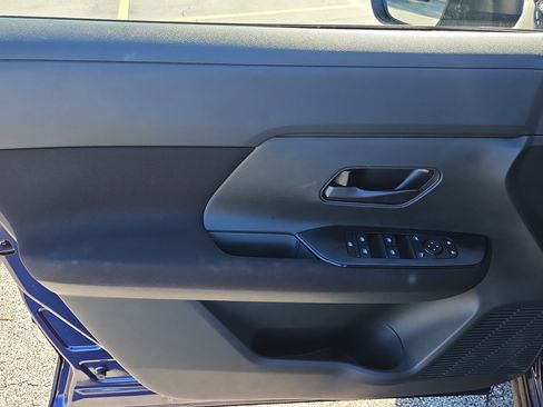 Used 2025 Nissan Kicks S image 13