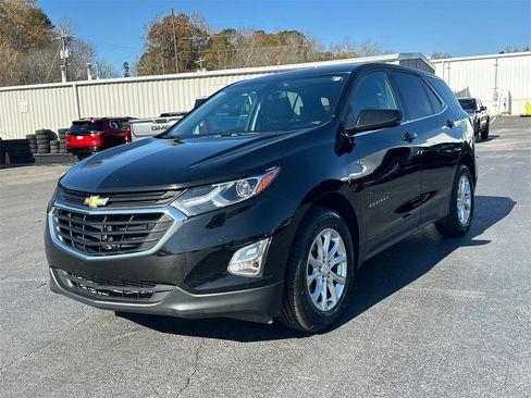 Used 2019 Chevrolet Equinox LT image 2