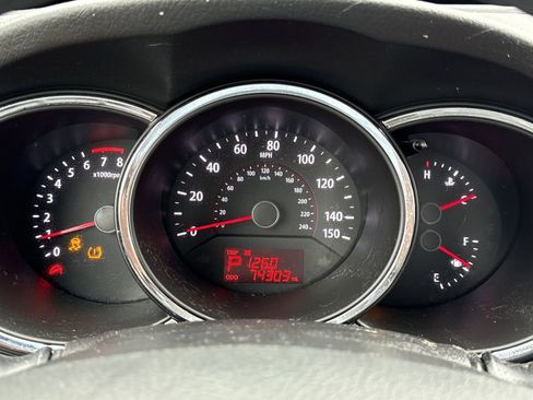 Used 2013 Kia Sorento LX FWD image 17