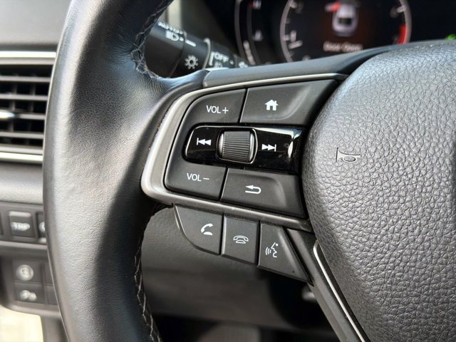 Used 2018 Honda Accord Touring image 29