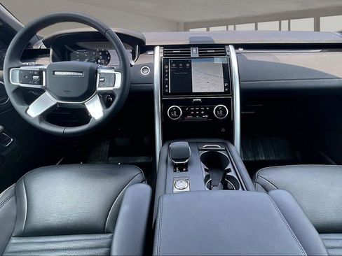 Certified 2025 Land Rover Discovery S AWD/4WD image 15