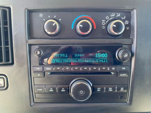 Used 2017 Chevrolet Express 2500 LS image 40