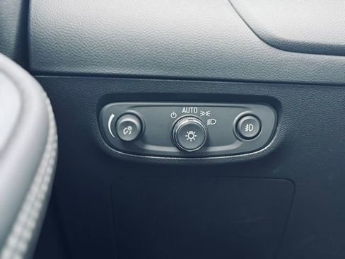 Used 2023 Buick Encore GX Essence w/ Experience Buick Package image 29