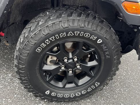 Used 2023 Jeep Wrangler Willys image 9