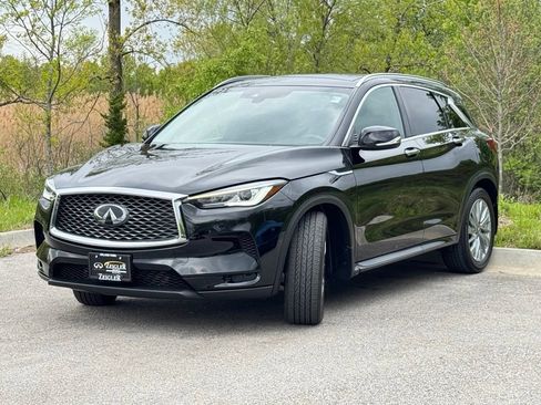 Used 2023 INFINITI QX50 Luxe AWD/4WD image 3