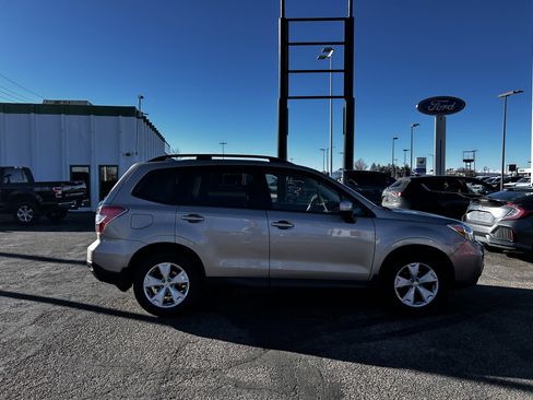 Used 2016 Subaru Forester 2.5i Premium image 6