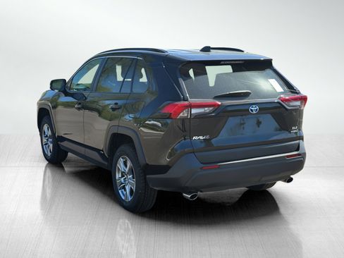 Used 2023 Toyota RAV4 XLE w/ Convenience Package AWD/4WD image 5