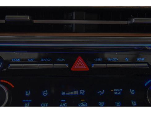 Certified 2025 Hyundai Santa Fe Limited image 74