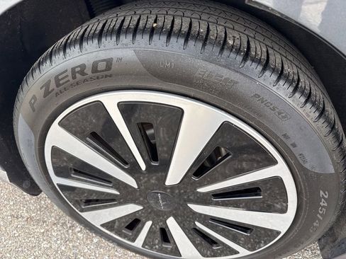 Used 2023 Lucid Air Pure image 11