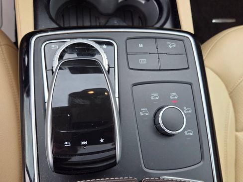 Used 2017 Mercedes-Benz GLE 350 4MATIC image 26