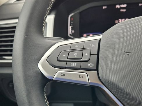 Used 2022 Volkswagen Atlas SE w/ Black Wheel Package image 22