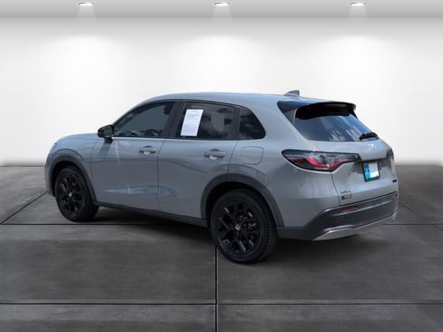 Certified 2023 Honda HR-V Sport image 3