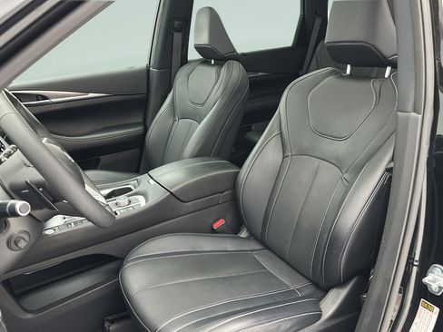 Used 2023 INFINITI QX60 Luxe w/ Vision Package AWD/4WD image 14