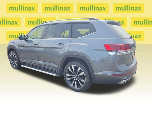 Used 2021 Volkswagen Atlas SEL R-Line AWD/4WD image 10