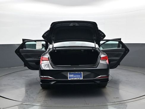 Certified 2023 Hyundai Elantra Limited image 32
