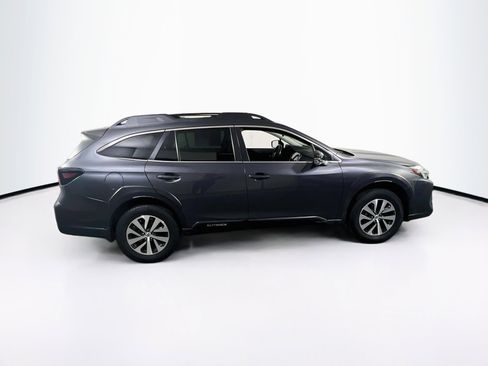 Used 2023 Subaru Outback Premium AWD/4WD image 4