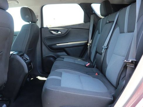 Used 2023 Chevrolet Blazer LT FWD image 13