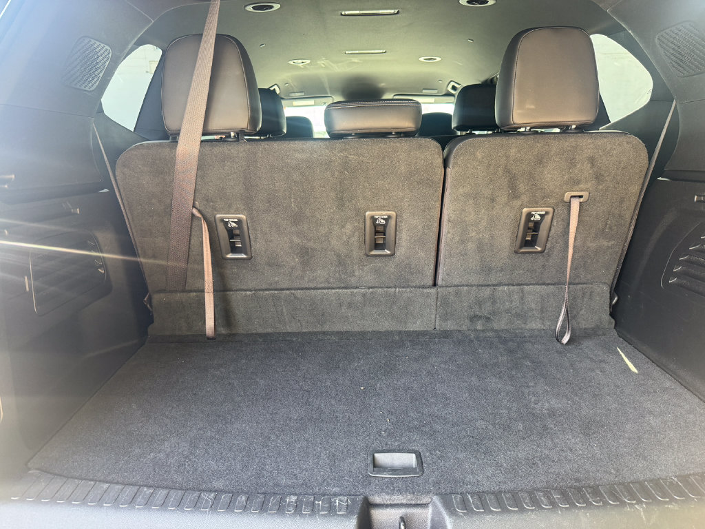 Used 2025 Buick Enclave Preferred AWD/4WD image 34