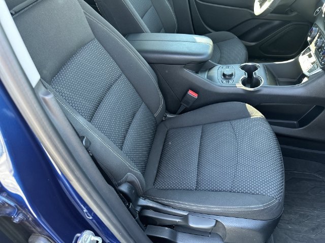 Used 2023 GMC Terrain SLE w/ Driver Convenience Package AWD/4WD image 33