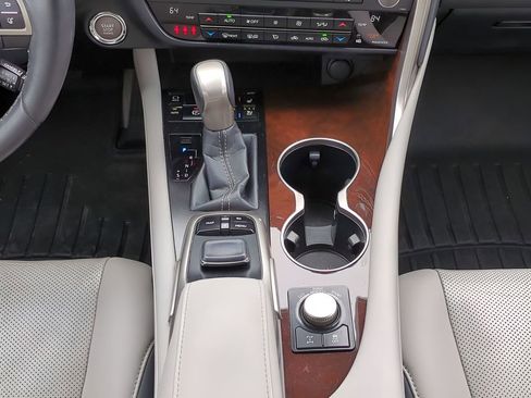 Used 2017 Lexus RX 350 AWD w/ Premium Package image 18