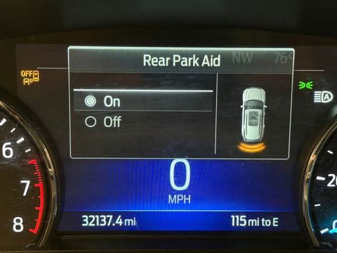 Used 2023 Ford Explorer XLT image 32