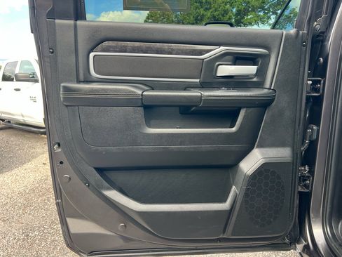 Used 2024 RAM 2500 Big Horn image 21