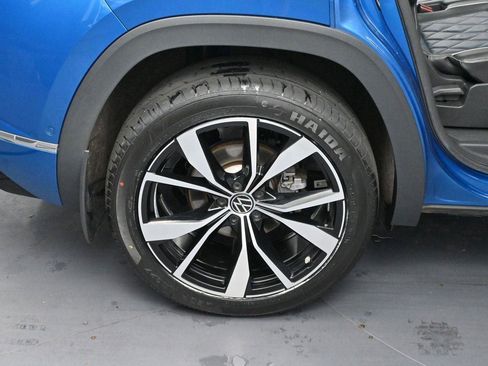 Used 2024 Volkswagen Atlas Cross Sport SEL Premium R-Line AWD/4WD image 36