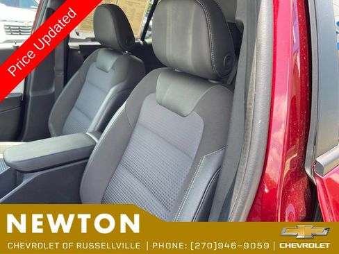 Used 2024 Chevrolet Trax LT FWD image 5