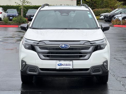 New 2025 Subaru Forester Limited w/ Popular Package image 9