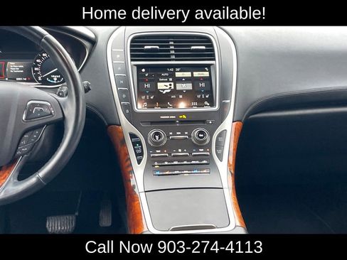 Used 2018 Lincoln MKX Reserve w/ Lincoln MKX Climate Package image 19