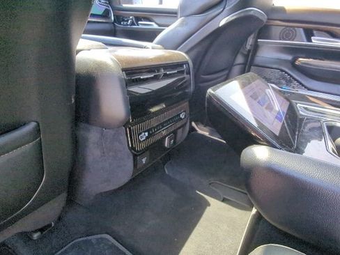 Used 2023 Jeep Grand Wagoneer Series II w/ Premium Group II AWD/4WD image 31